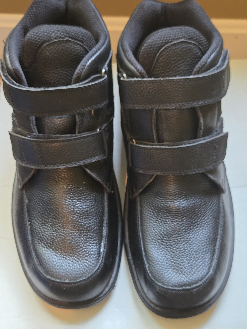 Orthofeet Brand Classic Black High-Top Velcro Sneakers Size 13 2E